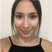 Doy clases de arte en un taller presencialmente, pero me encantaría comenzar a dar clases online y enseñar lo que he aprendido